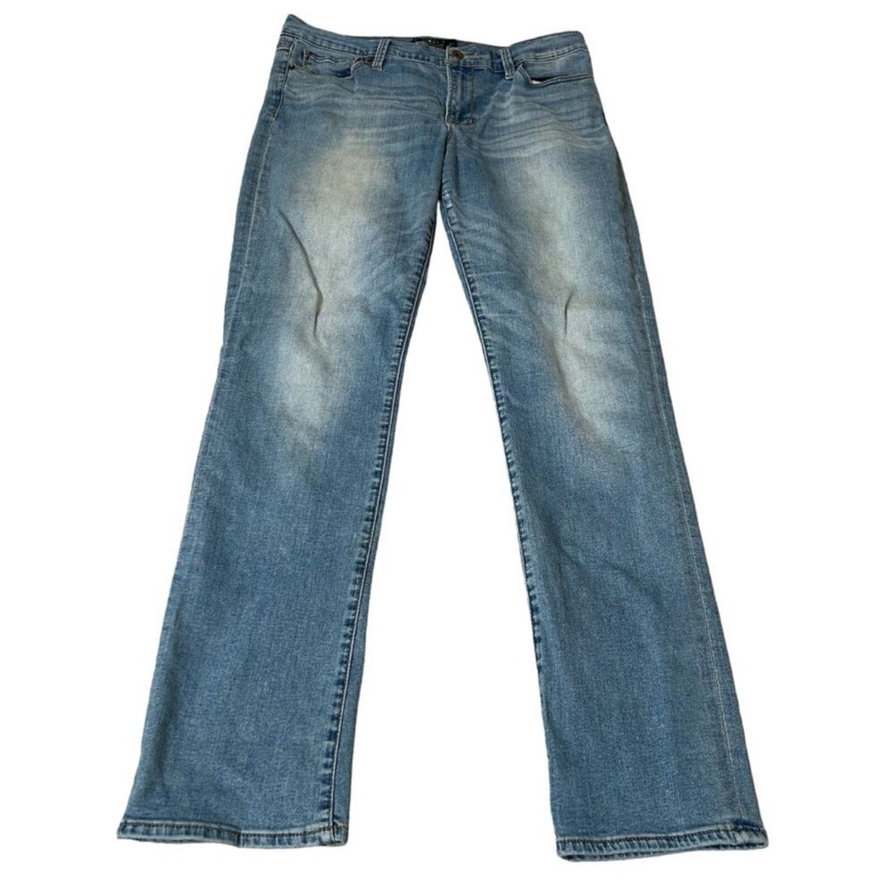 Lucky Brand the Brooke straight light wash SZ 31" Regular interior thigh wear.